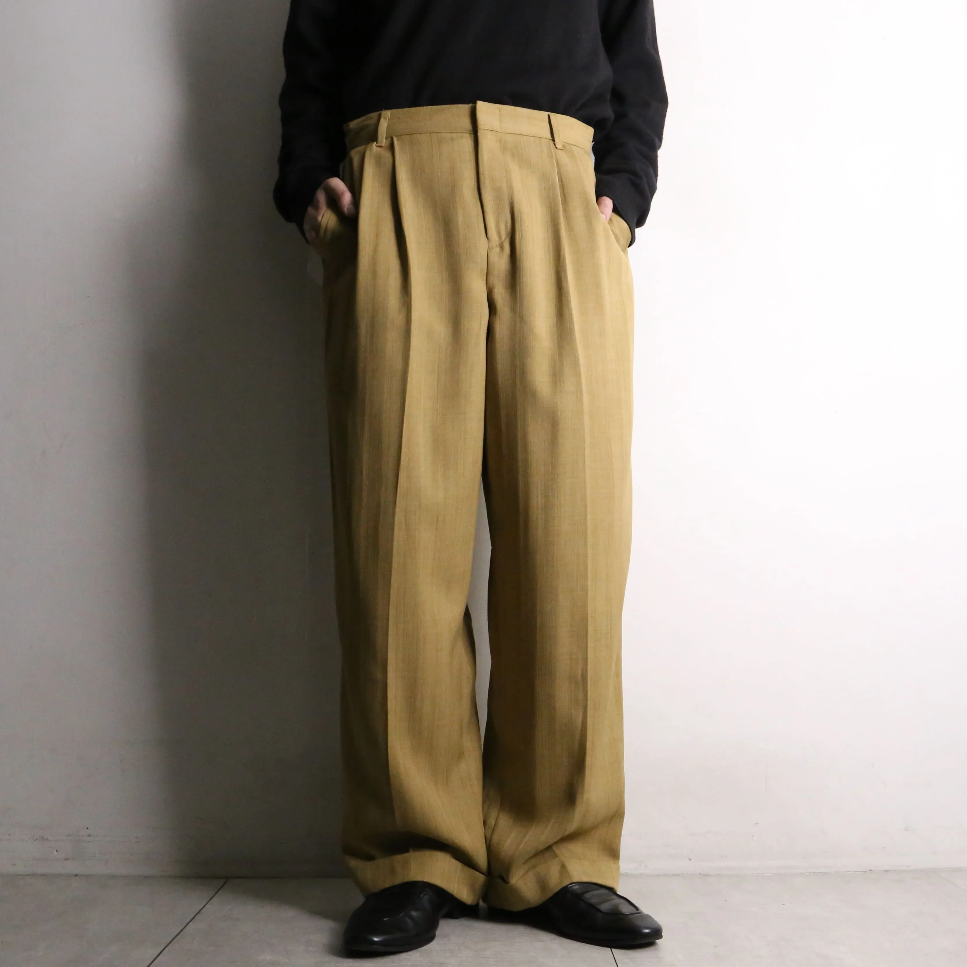 beige color 2 tuck high waist straight pants