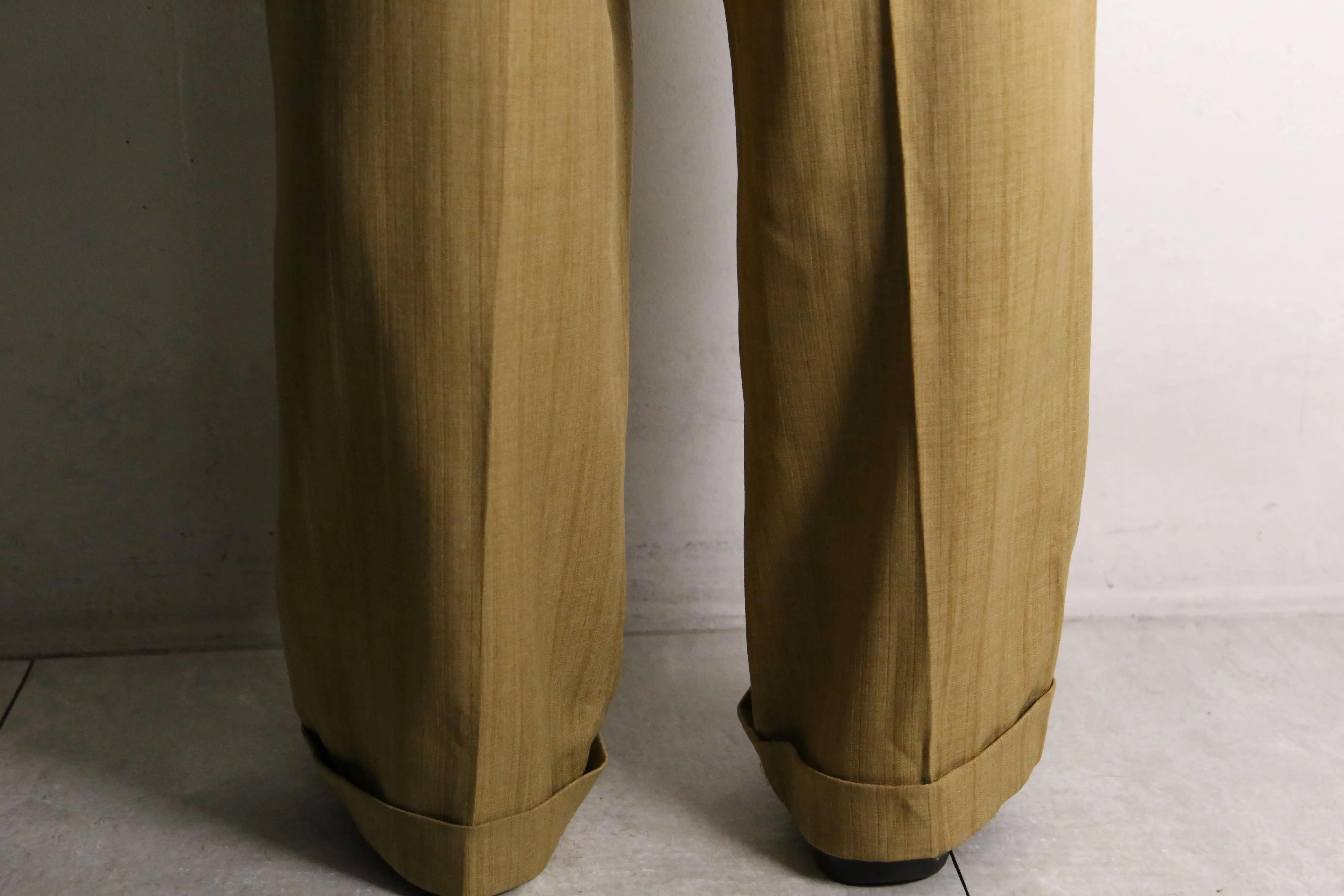 beige color 2 tuck high waist straight pants