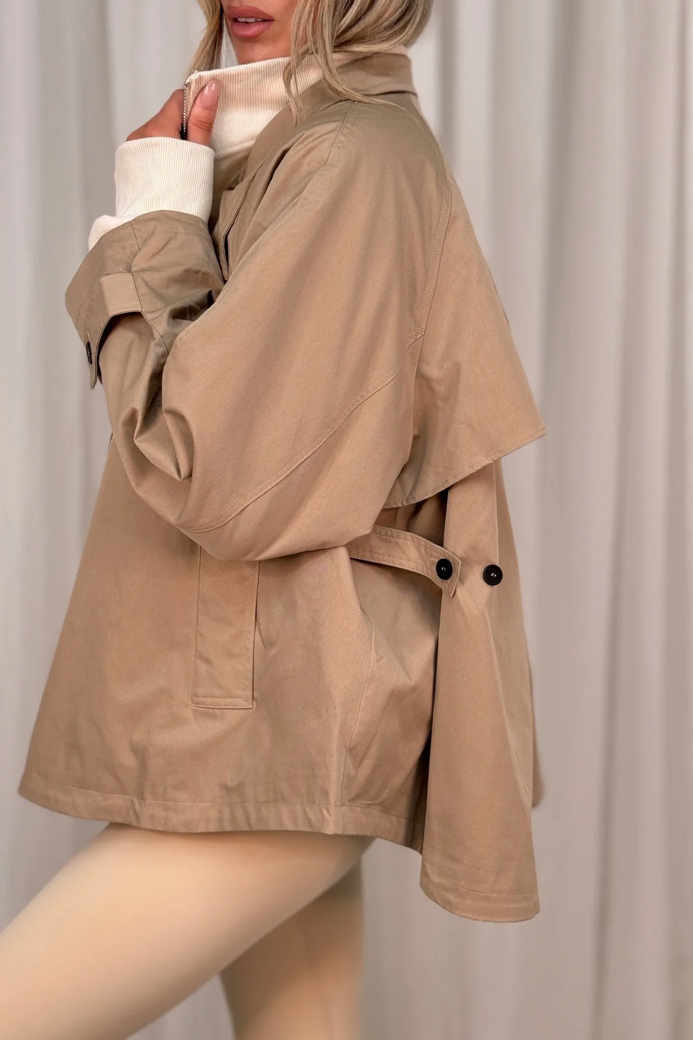 Elsa Cropped Trench Coat In Neutral