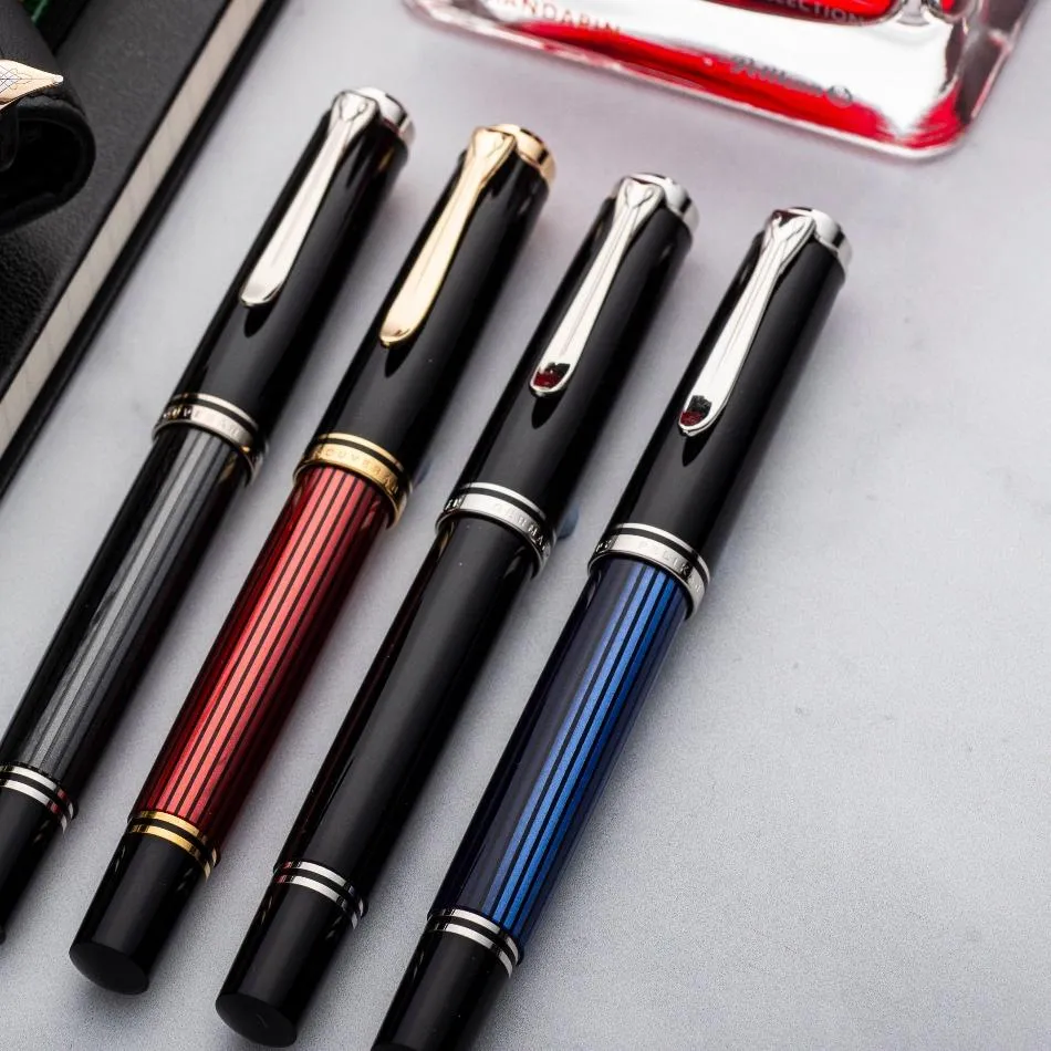 Pelikan Souveran R800 Rollerball Pen - Black with Gold Trim