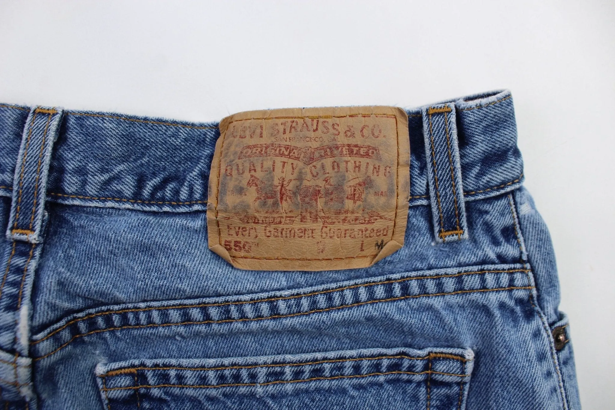 Women's Levi's 550 Medium Wash Denim Jeans